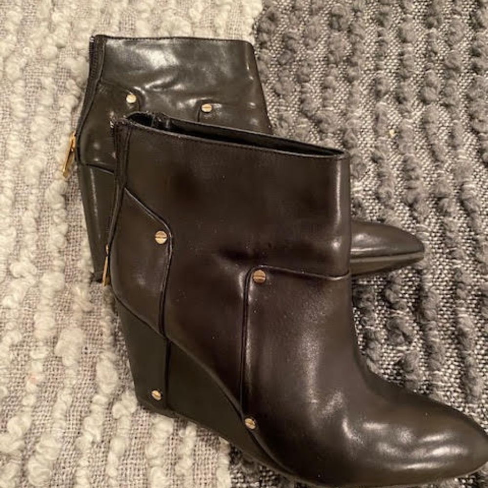 Dolce Vita - Black leather booties